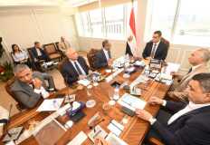 وزير الإسكان يتابع موقف المشروعات بمحطة مياه القاهرة الجديدة